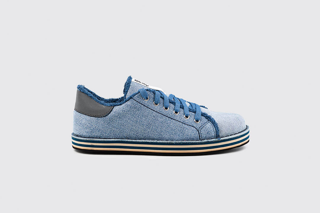 LIFESTYLE SNEAKERS JEANS 01